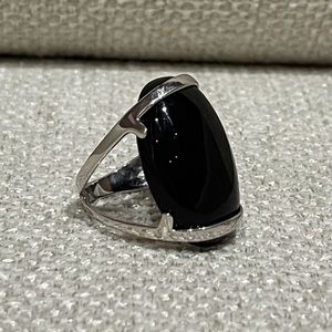 Tocara Lisa Ring Size 9.